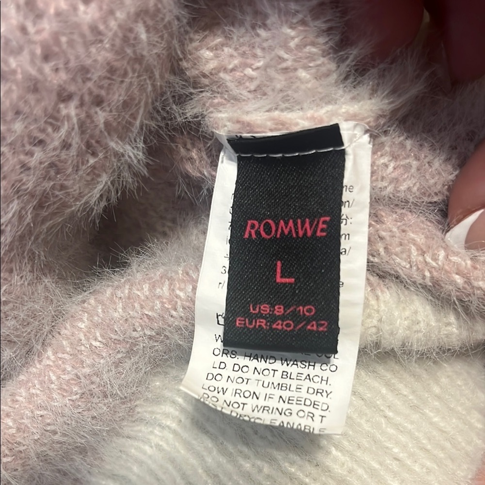 ROMWE Cream Fuzzy Sweater with Pink Star Print - Size L - Picture 3 of 3